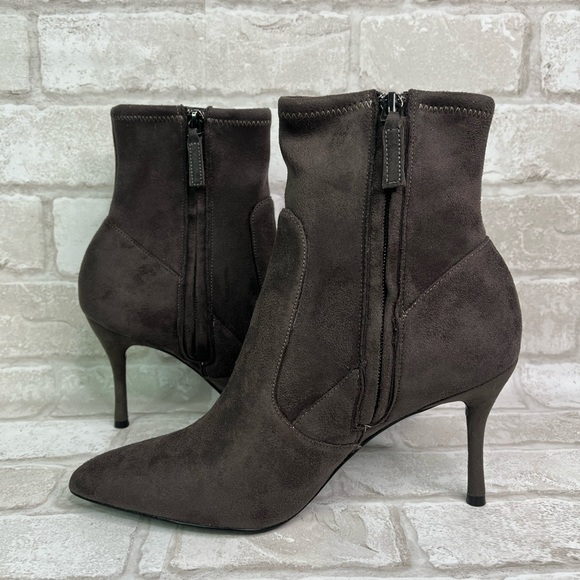 NWT NIB Nine West Cadence Grey Suede Booties - Picture 11 of 14